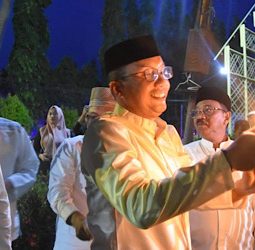 Cahaya Tradisi di Bumi Boalemo: Bupati Rum Pagau dan Wabup Lahmuddin Nyalakan Tumbilotohe